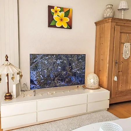 Apt-green View By Interhome